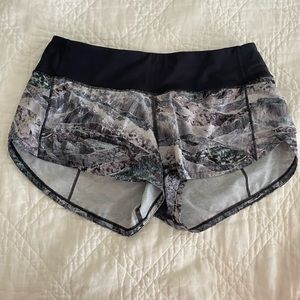 Lululemon speed up shorts size 4